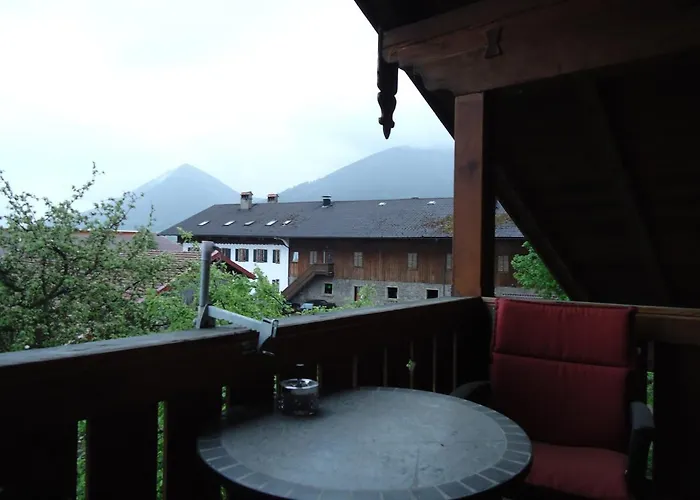 Wingen Apartment *